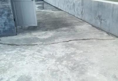 巫山楼顶漏水维修公司分享下如何解决卫生间隐蔽部位漏水的问题?